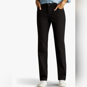 Lee Women’s Classic Relaxed Fit Monroe Straight Leg Jean Size 10 Short NWT